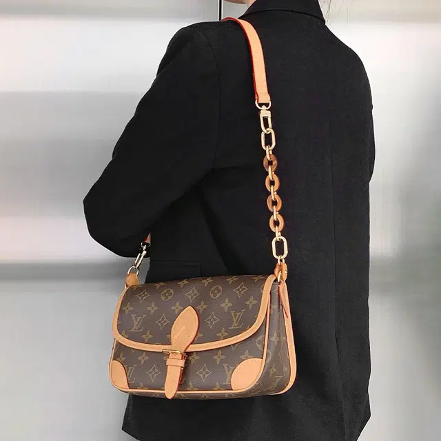 LOUIS VUITTON Diane PM