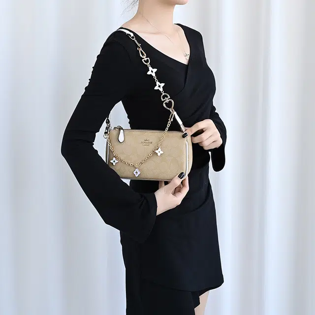 COACHnolita19 diy