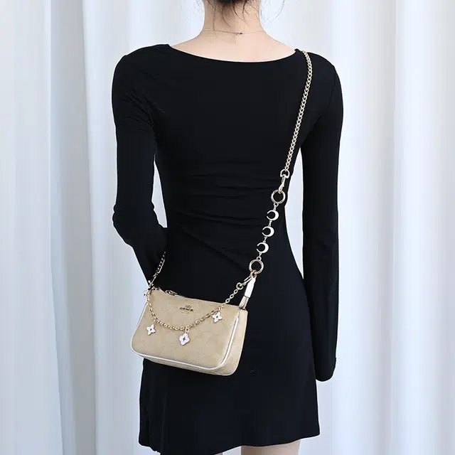 COACH nolita19 diy
