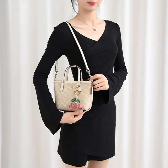 COACH city15 Tote mini