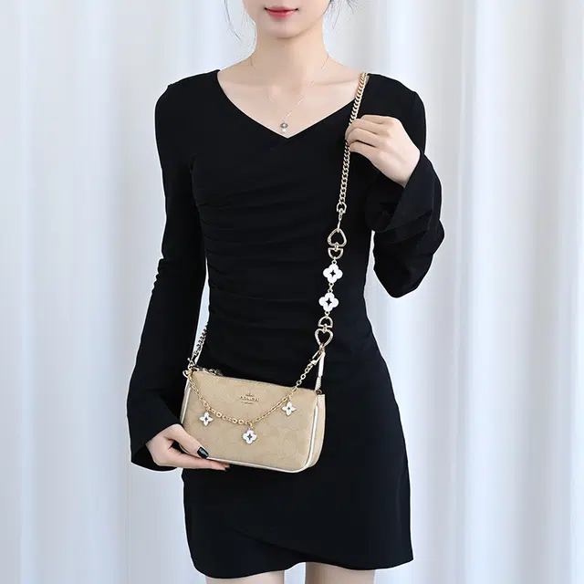 COACH nolita19 diy