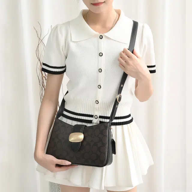 COACH Eliza Shoulder bag25
