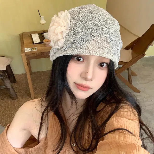 MUSTKOO Retro Rose Knit Beanie