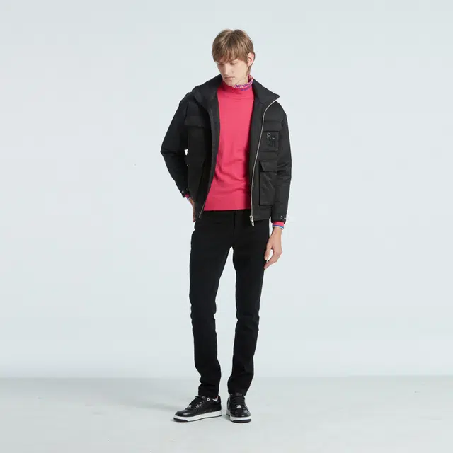 RARE FW23 Solid Color Cargo Pocket Down Jacket Black