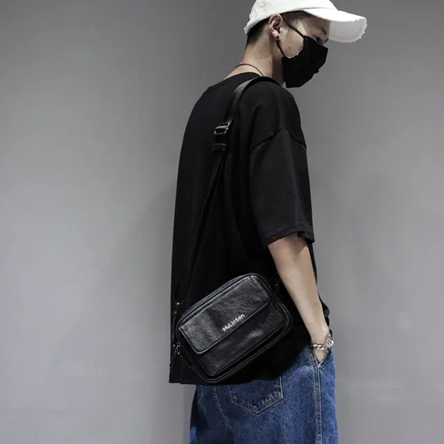 木林森 街头潮流时尚简约通勤青年小方包 涤纶 单肩包 男款 黑色