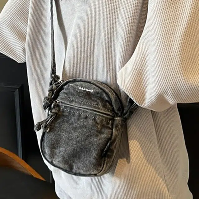 木林森 时尚简约字母印花复古百搭轻便小挎包散步外出 牛仔布拼涤纶 单肩包 常规 男女同款情侣款 多色
