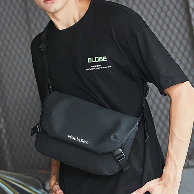 木林森 潮流时尚日系百搭通勤 牛津布 单肩包 男女同款情侣款 黑色