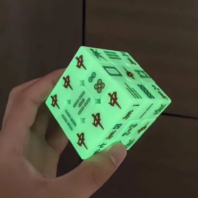 一点潮玩 个性麻将魔方 创意顺滑透明 早教益智玩具