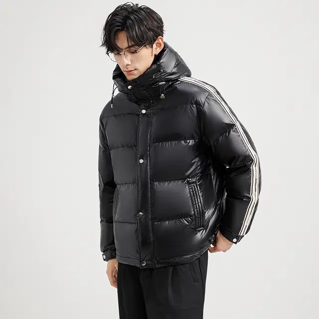 鸭鸭 亮面系列 中青年时尚韩版潮流百搭短款连帽户外休闲运动防寒保暖面包羽绒服 男款