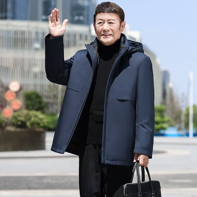 鸭鸭 鹅绒三合一系列 中老年爸爸装纯色商务休闲百搭拆卸帽中长款羽绒服 男款