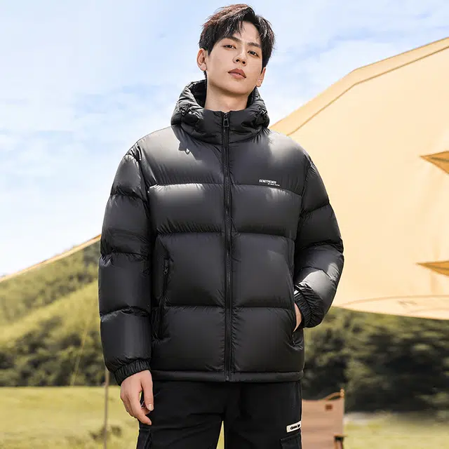 鸭鸭 时尚运动系列 韩版休闲短款连帽外套户外防寒保暖基础款面包羽绒服 通用