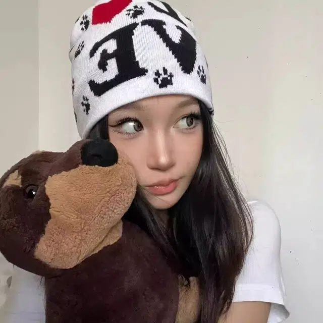 CAREBEARS Heart Bear Beanie