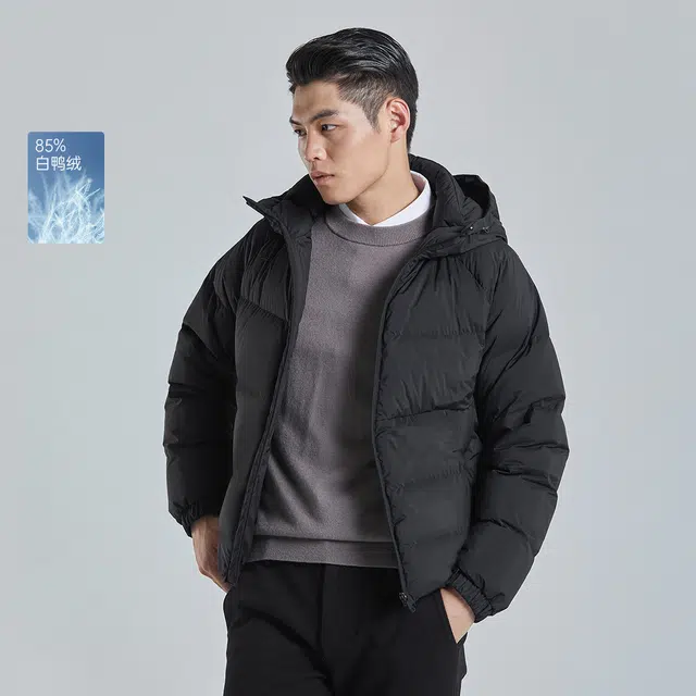 利郎 防水厚款保暖商务休闲连帽纯色极简风羽绒服 男款 黑色