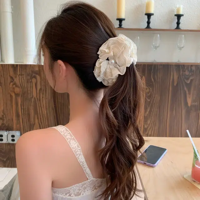 芒果饰品 韩系米色珍珠蕾丝香蕉夹后脑勺 亚克力 发夹 女款