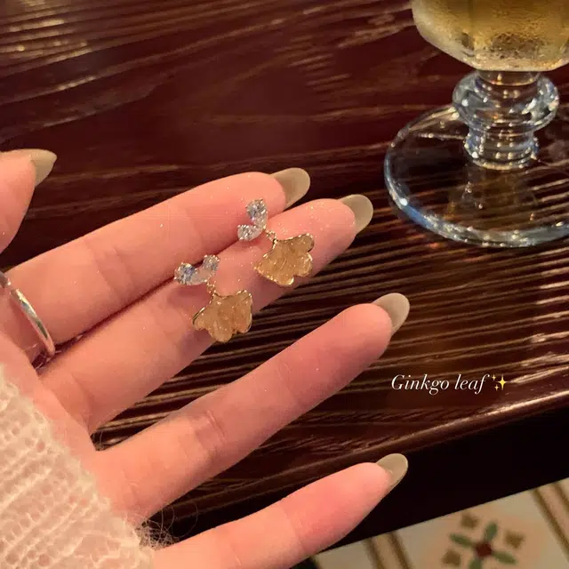 芒果饰品 韩系闪锆碎冰枫叶 铜合金 耳环 女款