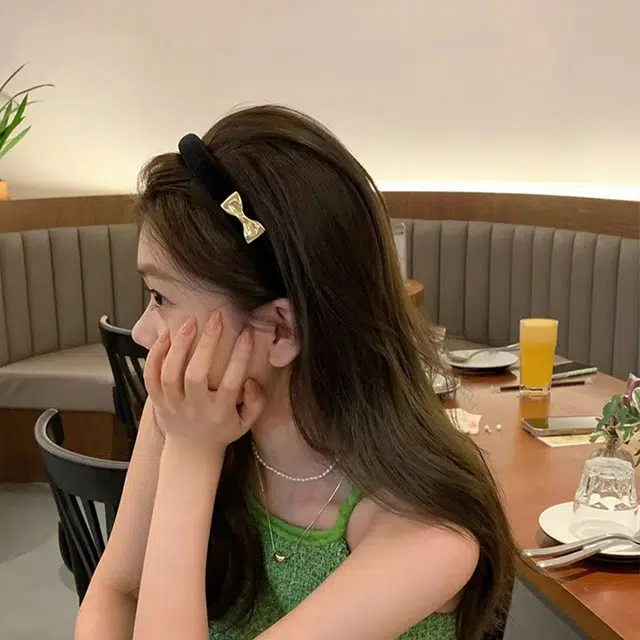 芒果饰品 黑色丝绒蝴蝶结增高颅顶显脸小发捆 发箍 女款