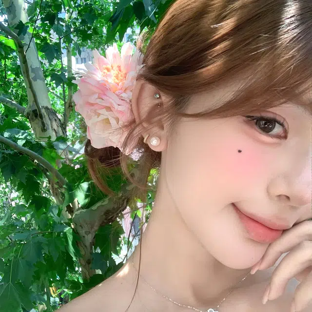 芒果饰品 超仙粉红玫瑰花侧边仿真花海边度假风 布艺 发夹 女款