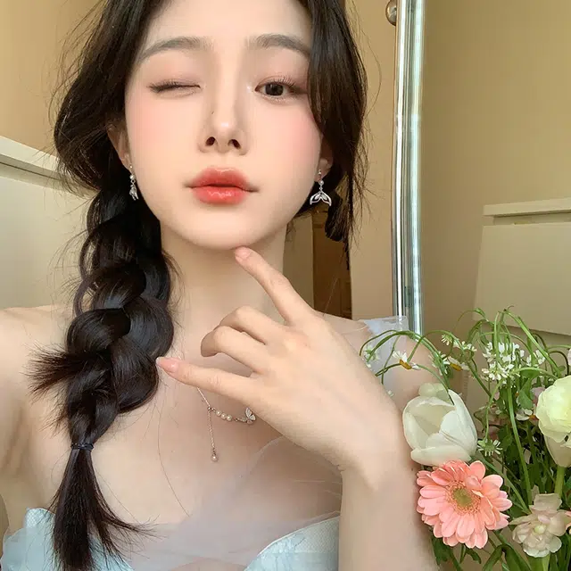 芒果饰品 鱼尾流苏轻奢高级感耳饰 锆石 耳环 女款