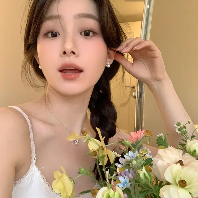 芒果饰品 气质蝴蝶结轻奢高级优雅 锆石 耳环 女款