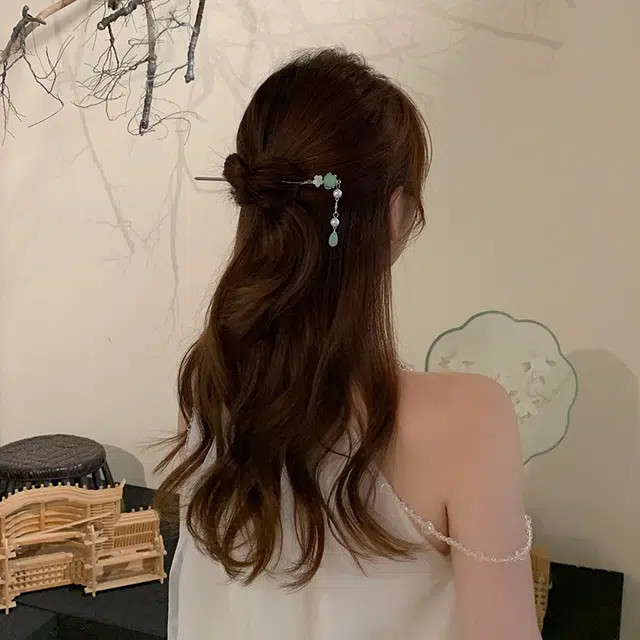 芒果饰品 新中式铃兰吊坠 国风马面裙配饰头饰古风盘发 发簪 女款