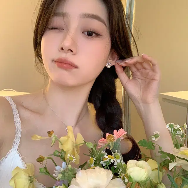 芒果饰品 气质蝴蝶结轻奢高级优雅 锆石 耳环 女款