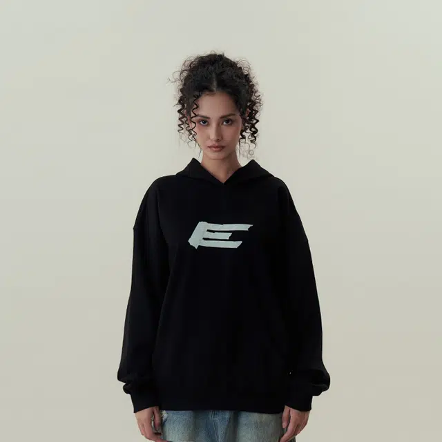 11ESTRANGER E