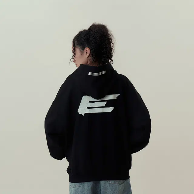 11ESTRANGER E