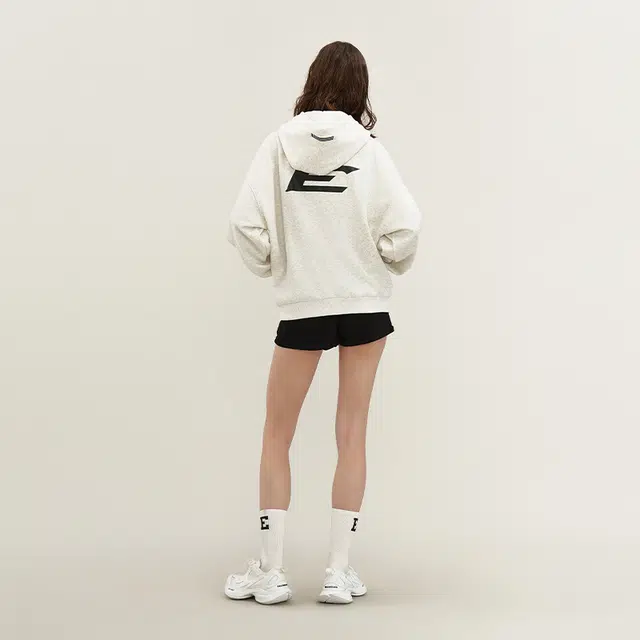 11ESTRANGER E