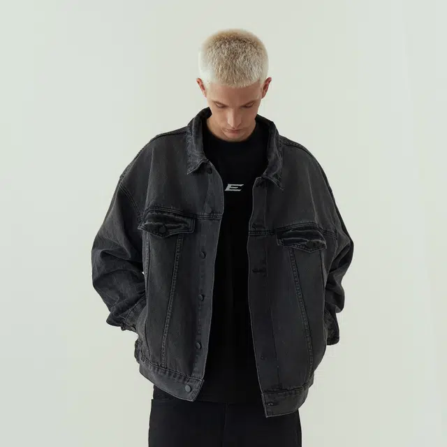 11ESTRANGER