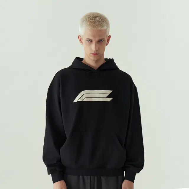 11ESTRANGER logo