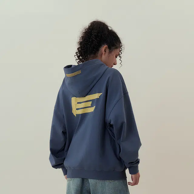 11ESTRANGER E