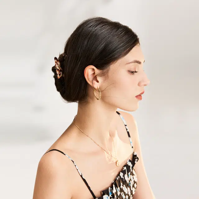 ELLE