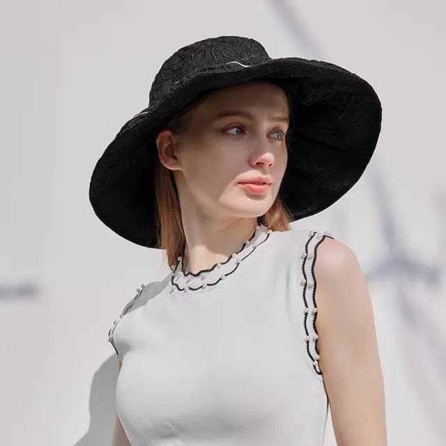 ELLE