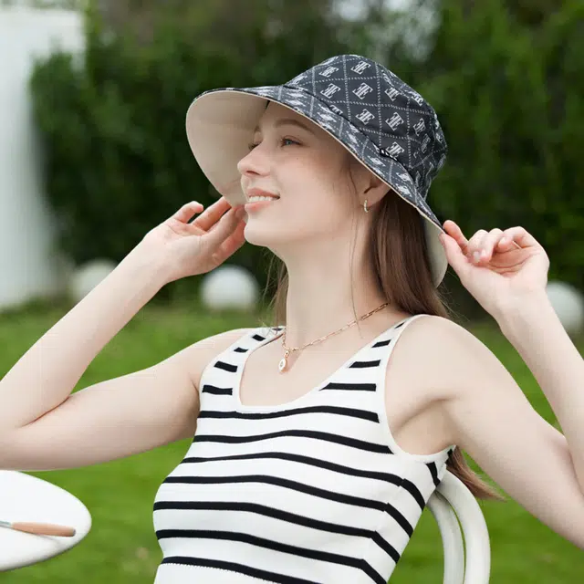 ELLE