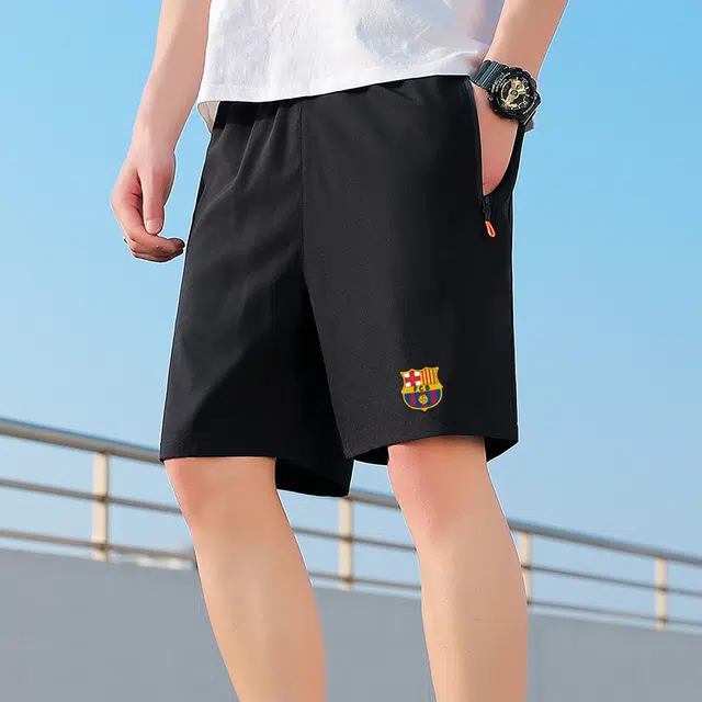 巴塞罗那足球俱乐部 薄款速干透气五分宽松百搭运动健身跑步沙滩休闲短裤 男女同款