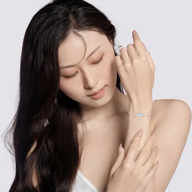 S925