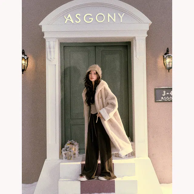 LOVE ASGONY