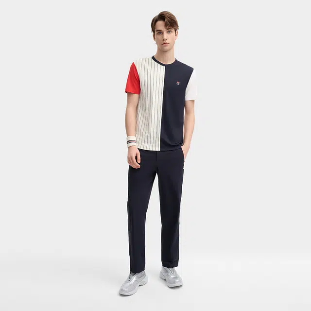 FILA T