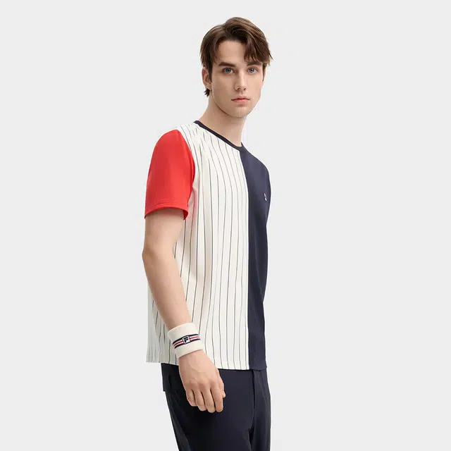 FILA T