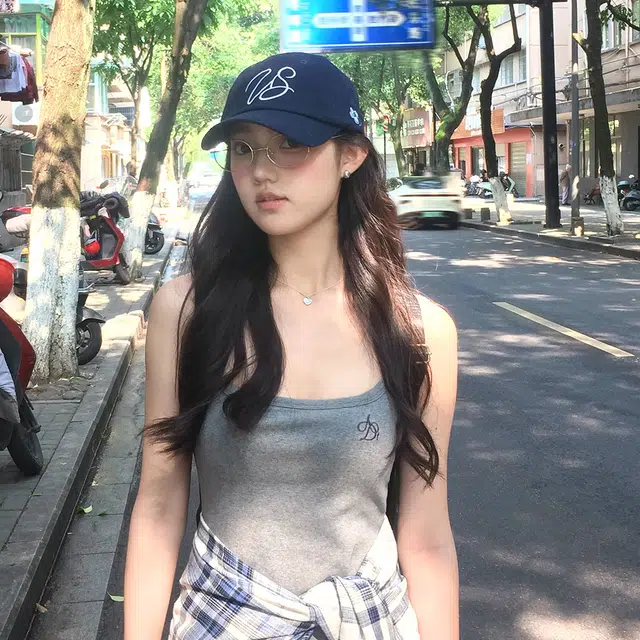 CMFY ins