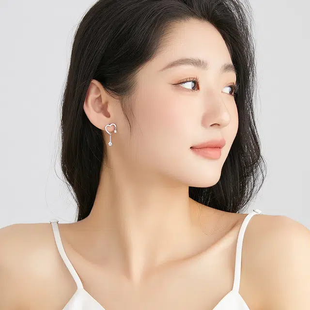 CMFY ins