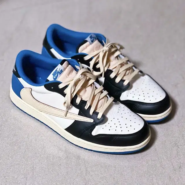 CMFY AJ1dunk