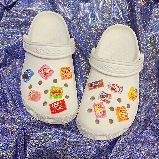 US8ACC CrocsDIY