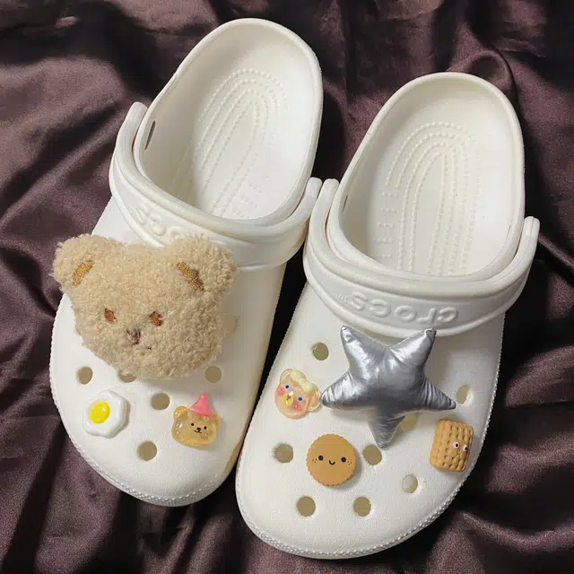 US8ACC Crocs DIY
