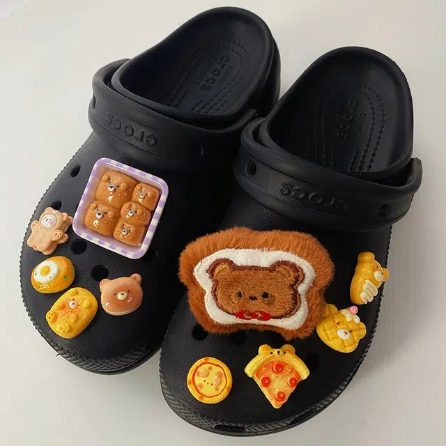 US8ACC CrocsDIY