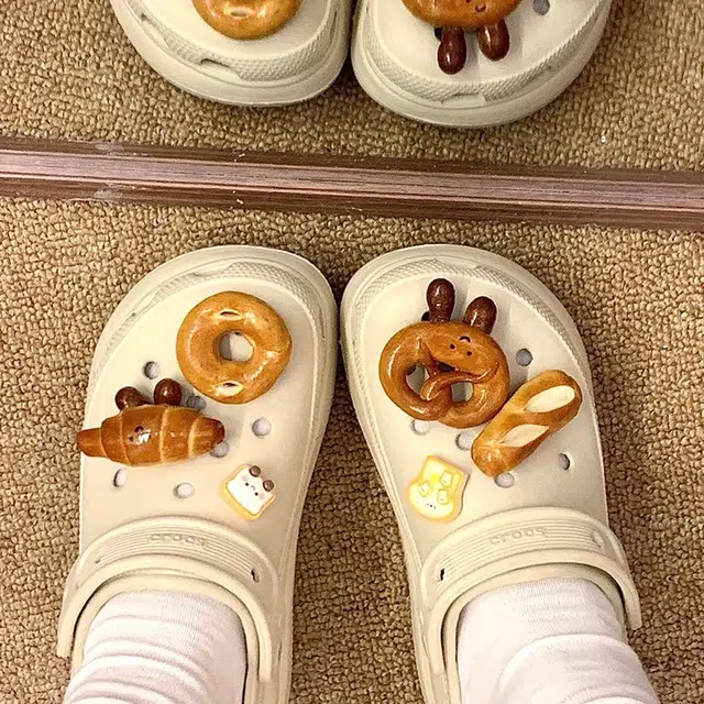US8ACC JC CrocsDIY