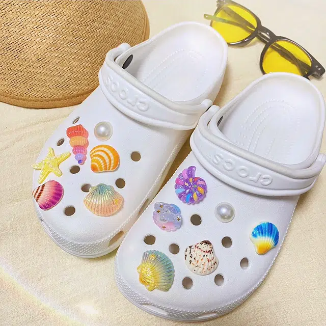 US8ACC CrocsDIY