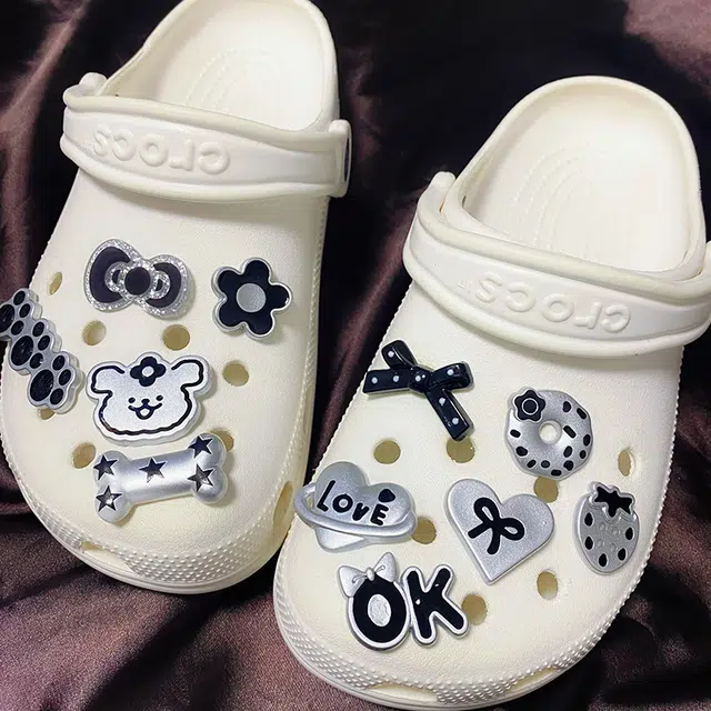 US8ACC CrocsDIY