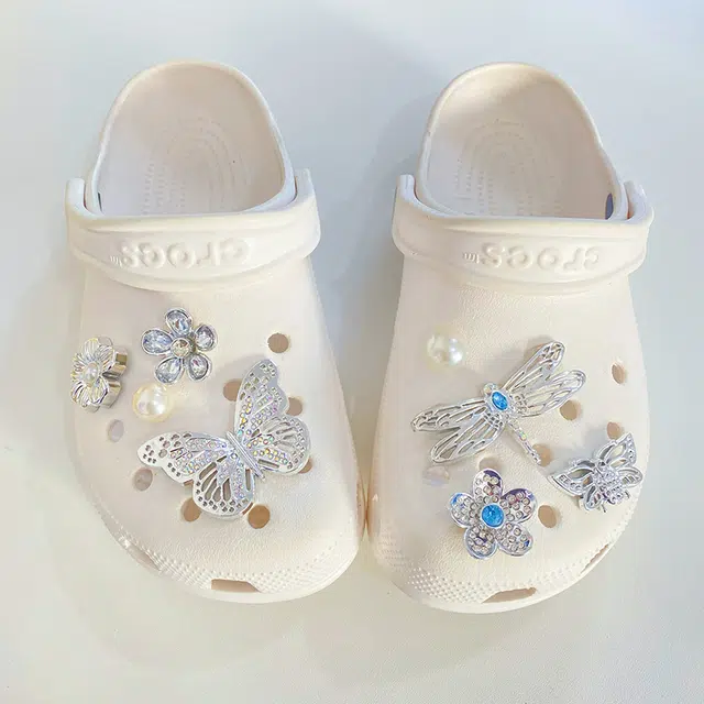 US8ACC crocs