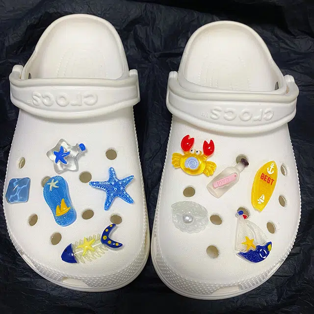 US8ACC CrocsDIY